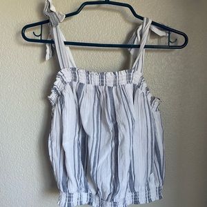 Universal threads size XS blouse/tank